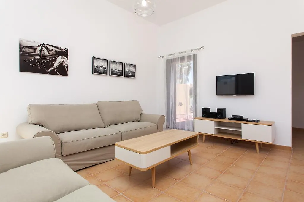 Viviendas Vacacionales Flamingo 拉哈雷斯 0*,